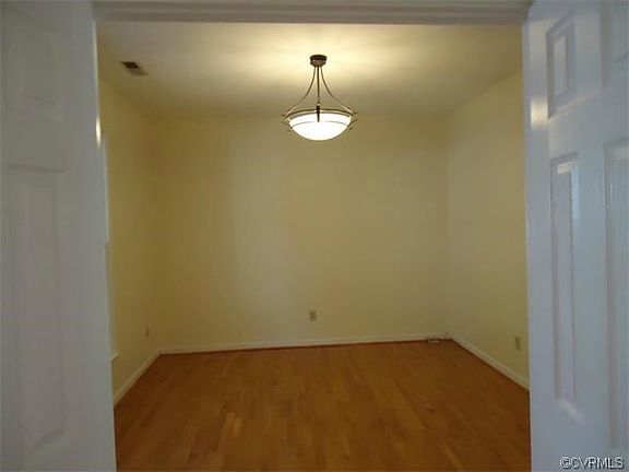 5th image of 4609 Pinenoble Ct