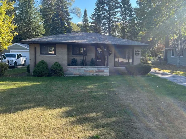 178 Lagoon Beach Dr, Bay City, MI 48706