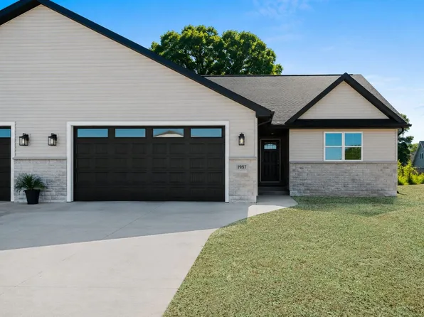 1837 London Rd, Green Bay, WI 54311