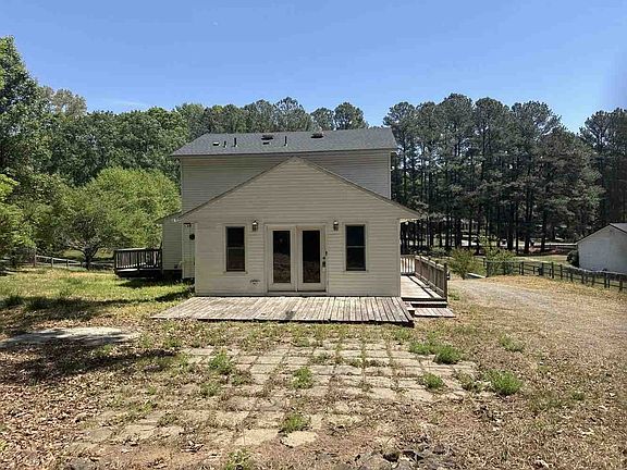 2nd image of 124 Maluli Dr