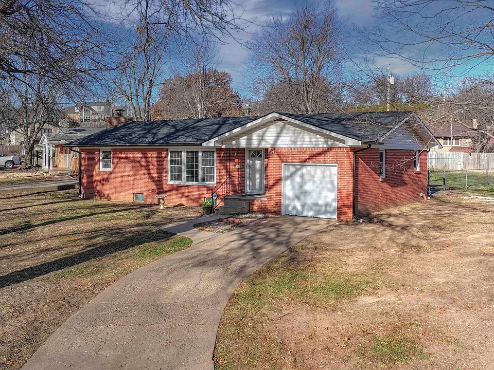 1st image of 232 Greenway Rd