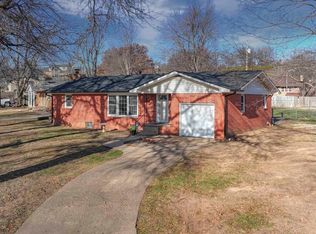 232 Greenway Rd, Arkansas City, KS 67005