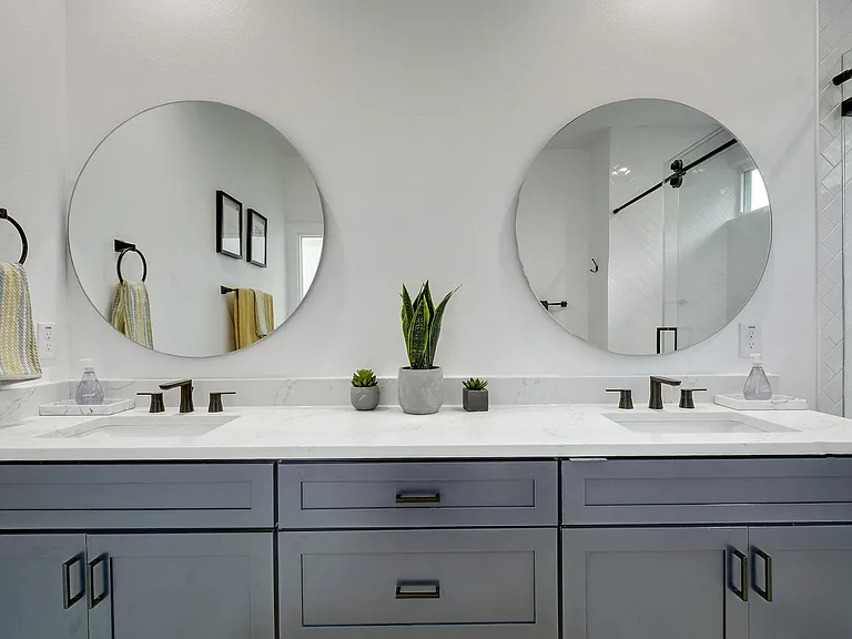 413 W Odell St #2 — Photo 18