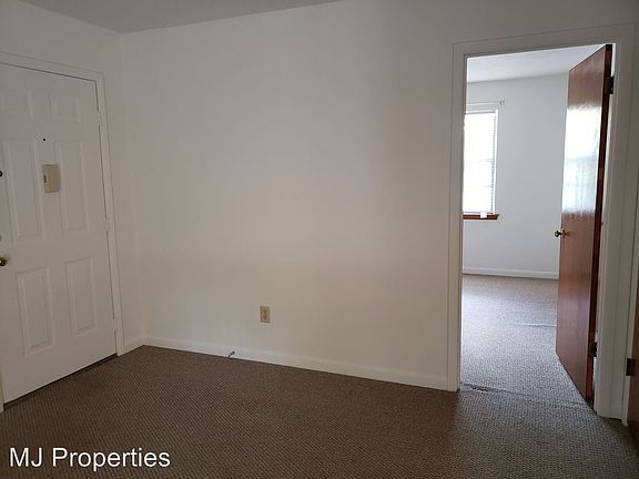 4th image of 12334 Chicamauga Trl SE APT B