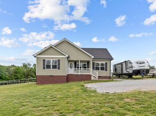 1193 Liberty Rd, Charlotte, TN 37036