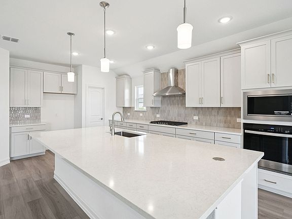 7th image of this home