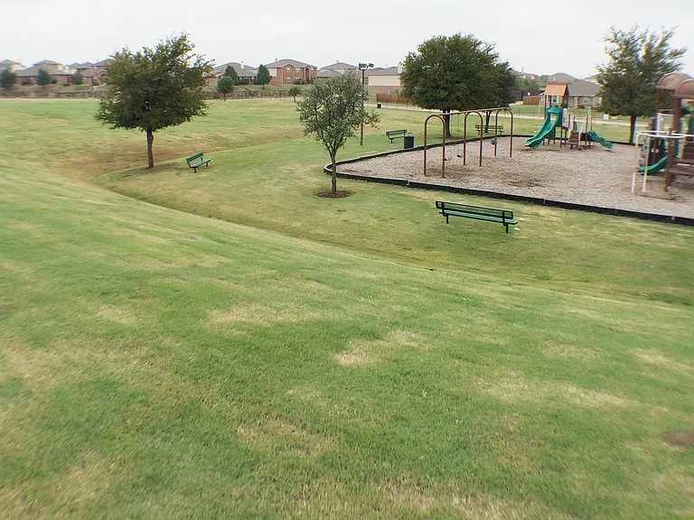 2805 Cameron Way — Photo 21