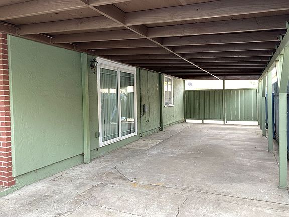 3rd image of 3028 W Mendocino Ave