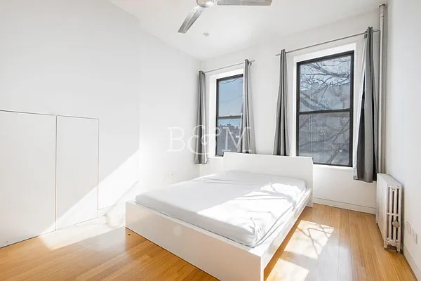 Rented by Brick&Mortar | media 22