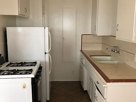 4th image of 504 Grand Blvd APT 5