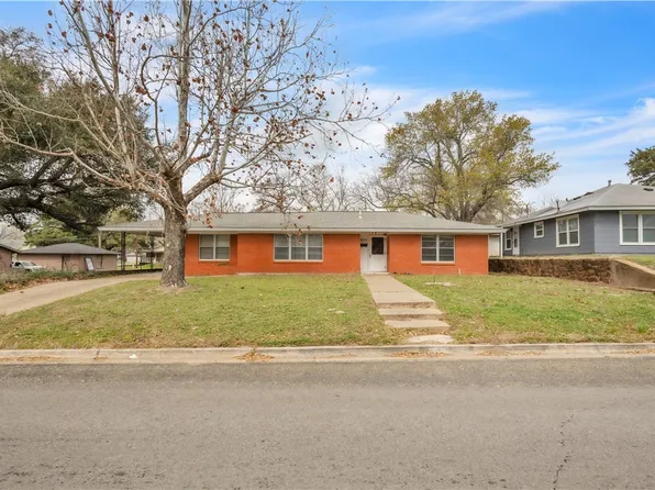 405 E Brown St, Hearne, TX 77859