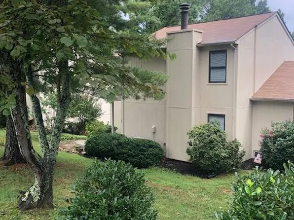 8500 Olde Colony Trl APT 28, Knoxville, TN 37923