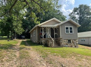 707 Pine St, Doniphan, MO 63935