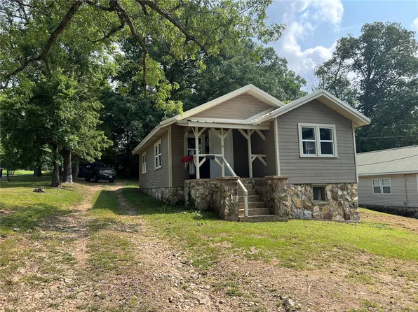 707 Pine St, Doniphan, MO 63935