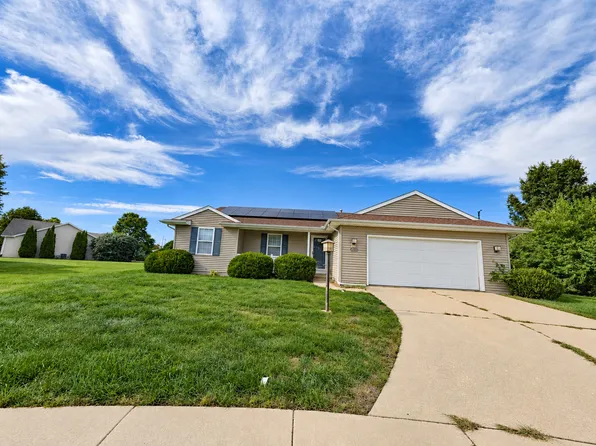 1003 Cyndy Ct, Champaign, IL 61821