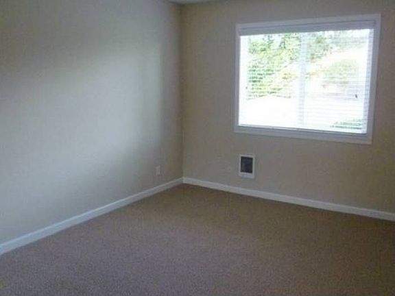 Large Bedroom