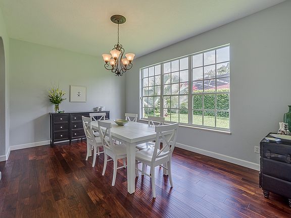 3rd image of 7625 San Remo Pl