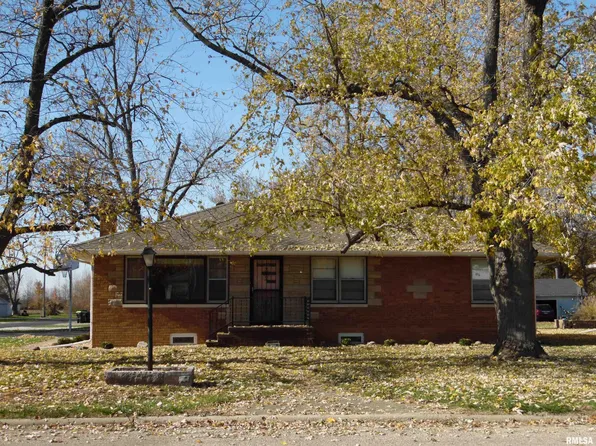 301 N Glasford Rd, Glasford, IL 61533