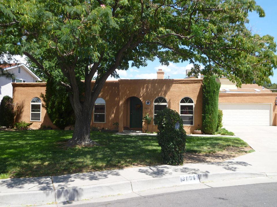 1st image of 3806 Bonnie Ann Ct NE