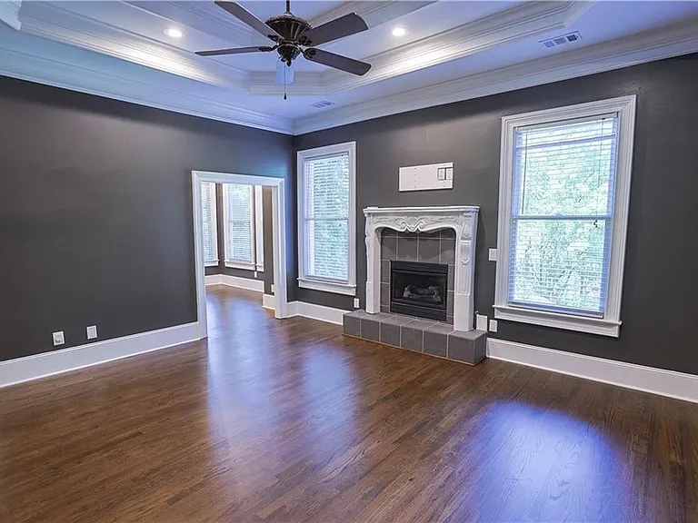 1294 Lenox Park Blvd — Photo 35