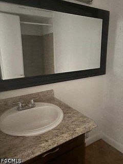 5th image of 2855 Winkler Ave APT 111