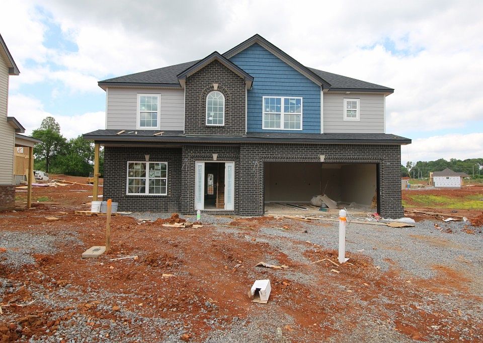 1st image of 136 Charleston Oaks