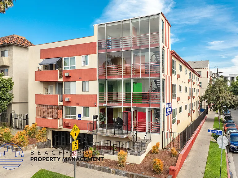 464 S. Berendo St. — Photo 20