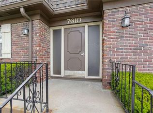 7610 W 59th Ter APT 21, Overland Park, KS 66202