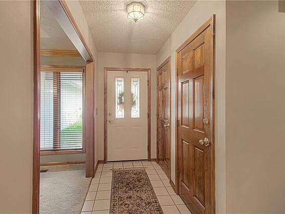3rd image of 7004 N Benton Ct