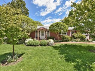 24 Orchard St, Glen Head, NY 11545
