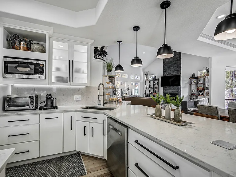 391 Lakeshore Loop — Photo 16