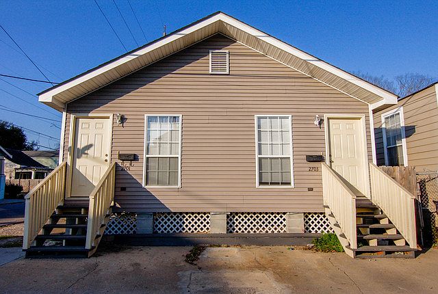 1st image of 2701 Marais St