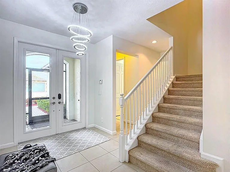 11931 SW Crestwood Cir — Photo 4