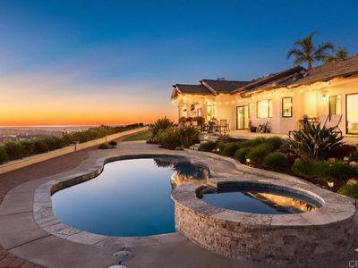 1966 Las Lomas, Vista, CA, 92084