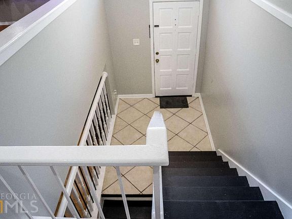 2nd image of 2574 Bradford Sq