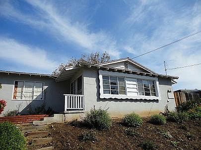 1st image of 2561 Sunset Dr