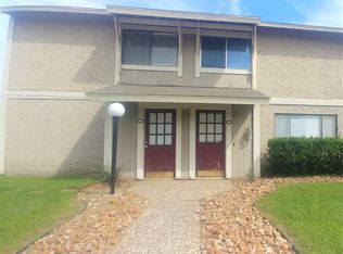 1400D E Holleman Dr, College Station, TX 77840