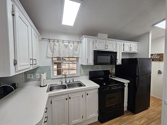 4th image of 7125 Fruitville Rd #33