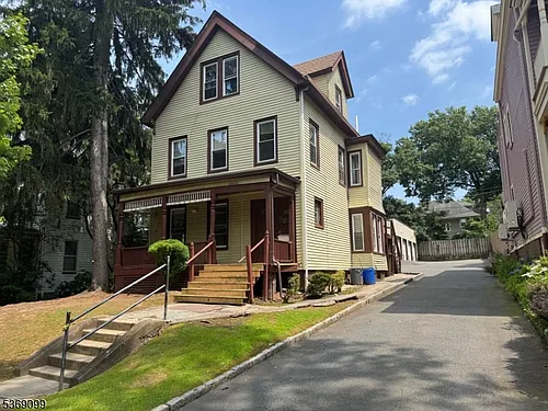 30 Riggs Pl Photo 1