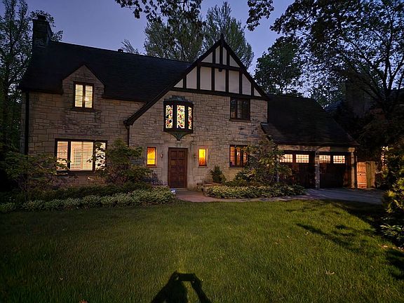 3rd image of 149 Oak Knoll Ter