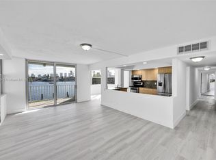 16570 NE 26th Ave APT 2A, North Miami Beach, FL 33160