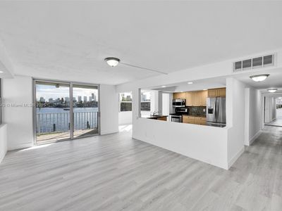 16570 NE 26th Ave APT 2A, North Miami Beach, FL, 33160