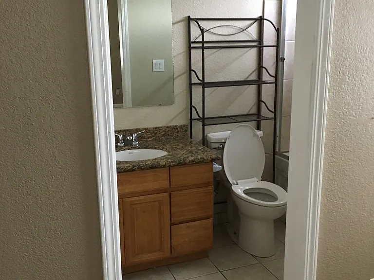 Roosevelt Ln — Photo 9