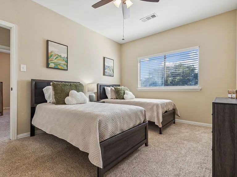 2917 Tophill Ln — Photo 26