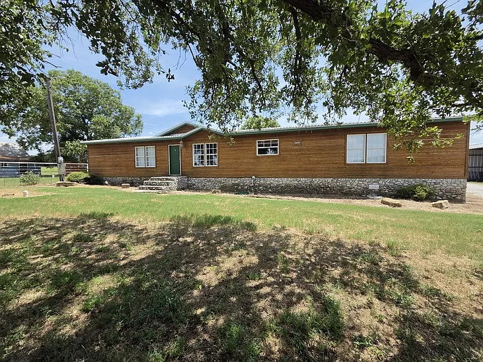 3 bed, 2.5 bath, 1960 sqft, $1,250 — Photo 2