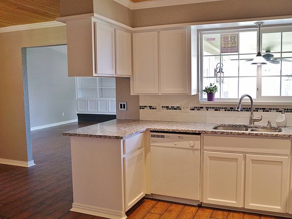 3rd image of 7918 NW Terrace Hills Blvd