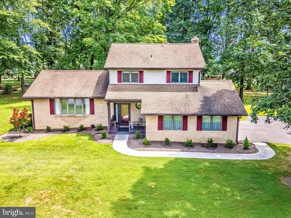 5018 Camelback Ln, Frederick, MD 21703