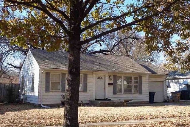 2nd image of 2333 S Ellis Ave