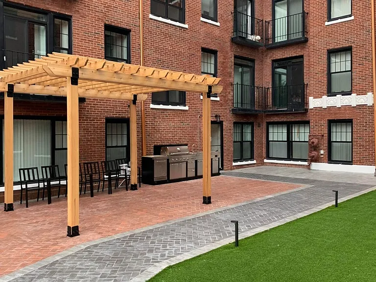 The Lakeside Terrace — Photo 43