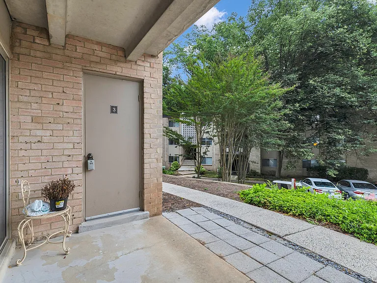 12413 Braxfield Ct #555 — Photo 3